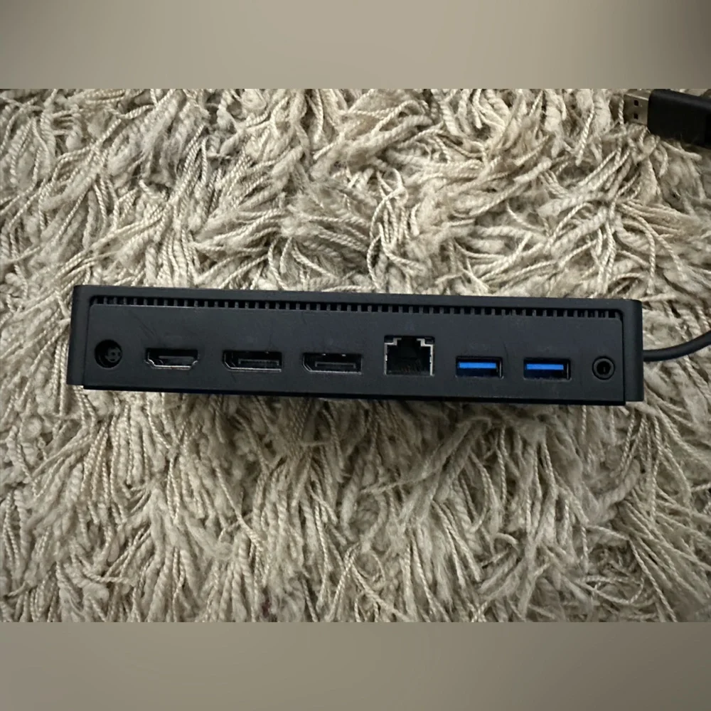 Dell D6000 USB-C Universal 4K Docking Station 130W Power Adapter & DisplayLink